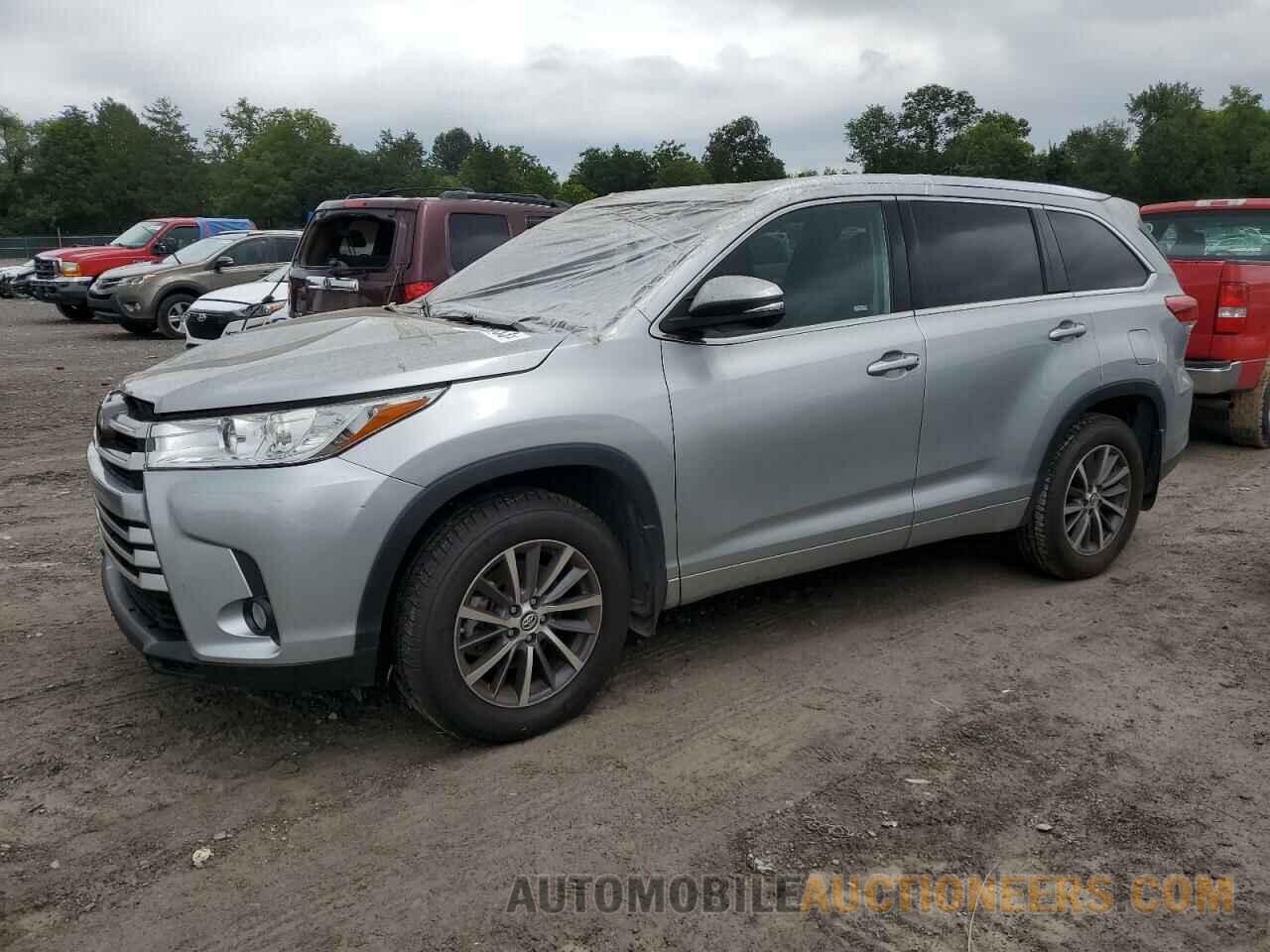 5TDJZRFH5JS532158 TOYOTA HIGHLANDER 2018