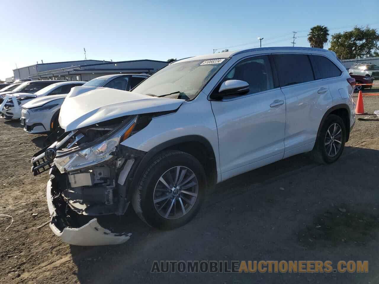 5TDJZRFH5JS540308 TOYOTA HIGHLANDER 2018