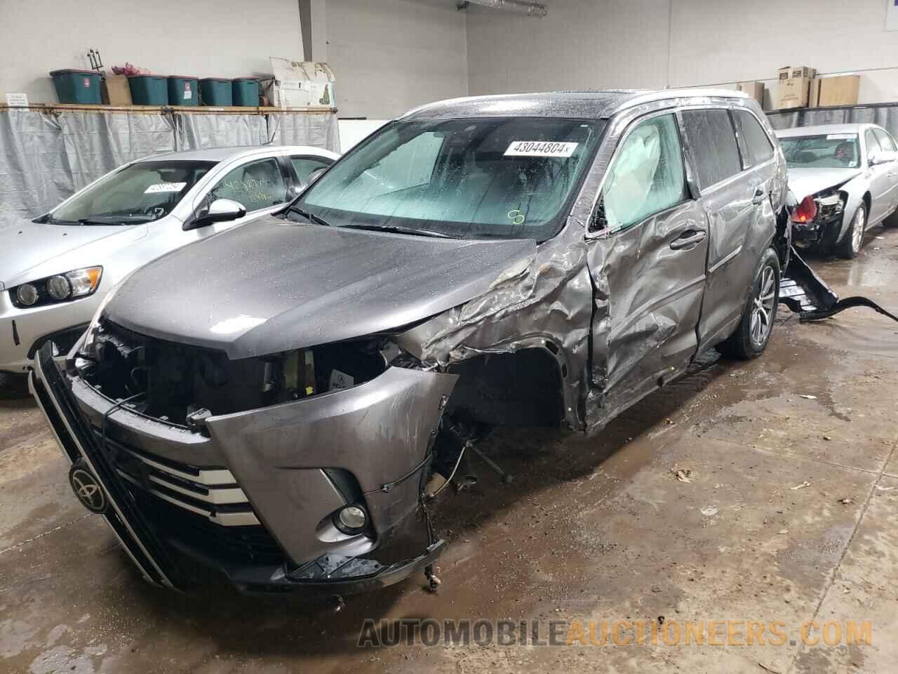 5TDJZRFH5JS544262 TOYOTA HIGHLANDER 2018