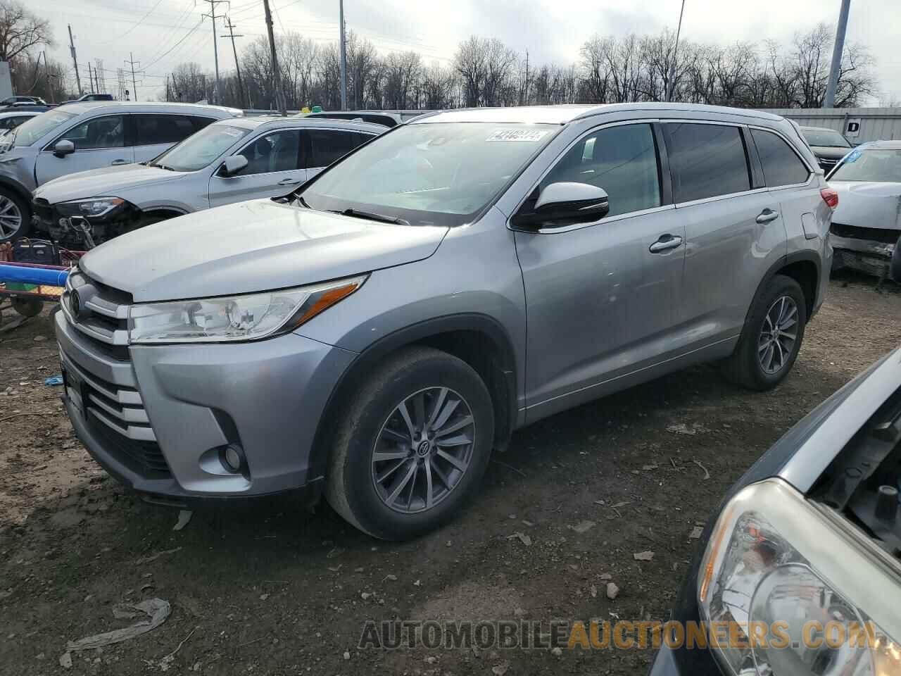 5TDJZRFH5JS555956 TOYOTA HIGHLANDER 2018