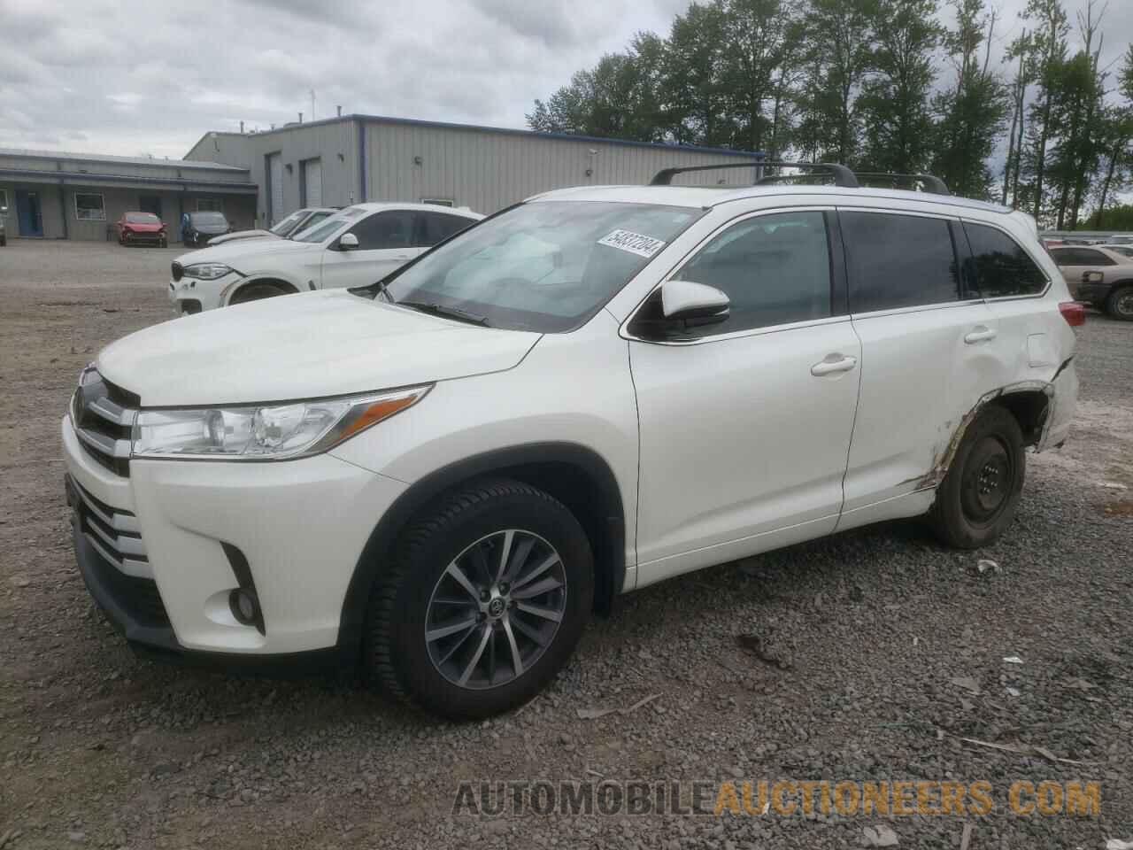 5TDJZRFH5JS556167 TOYOTA HIGHLANDER 2018