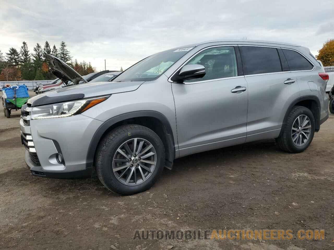 5TDJZRFH5JS558338 TOYOTA HIGHLANDER 2018