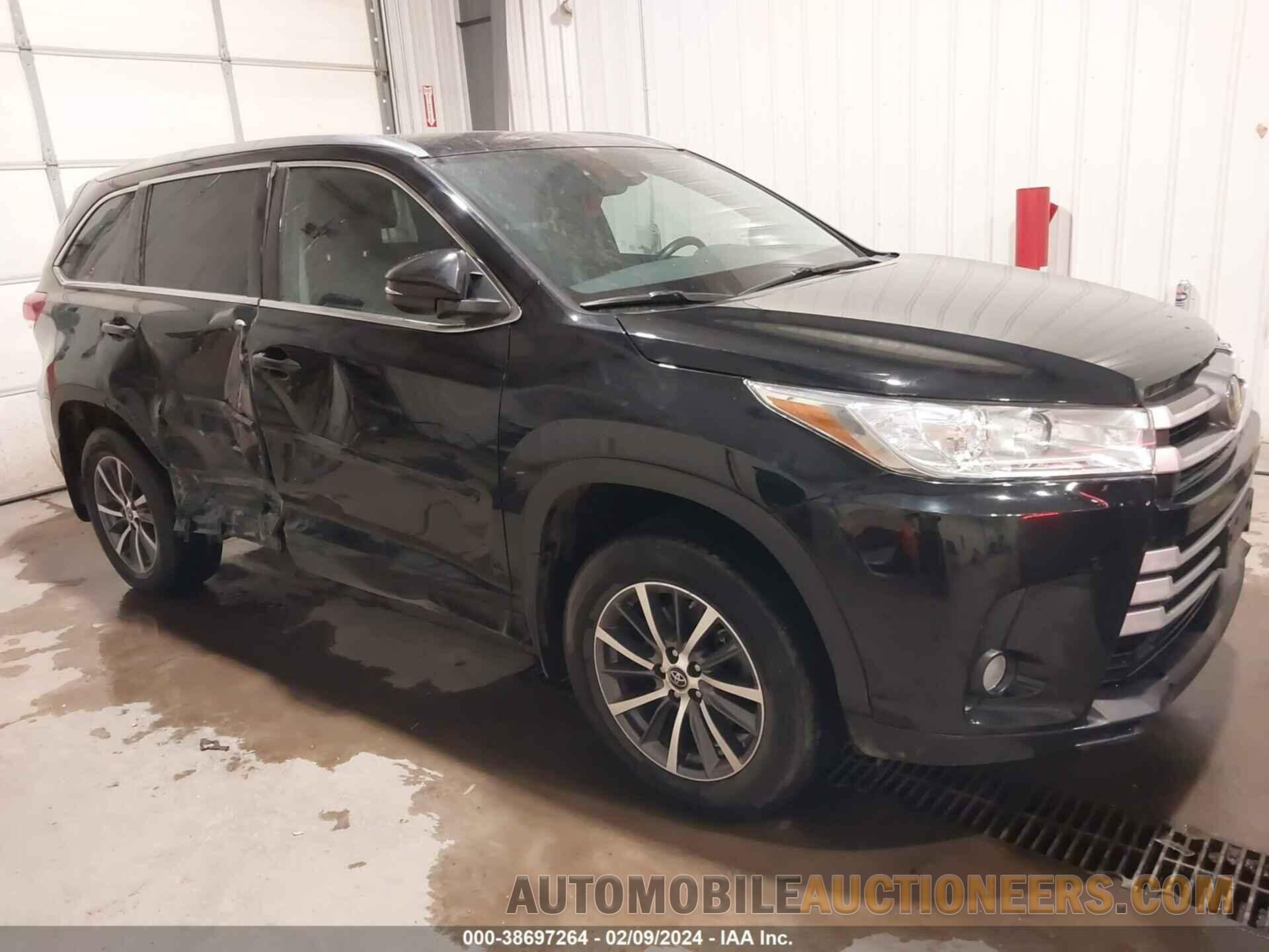 5TDJZRFH5JS819497 TOYOTA HIGHLANDER 2018