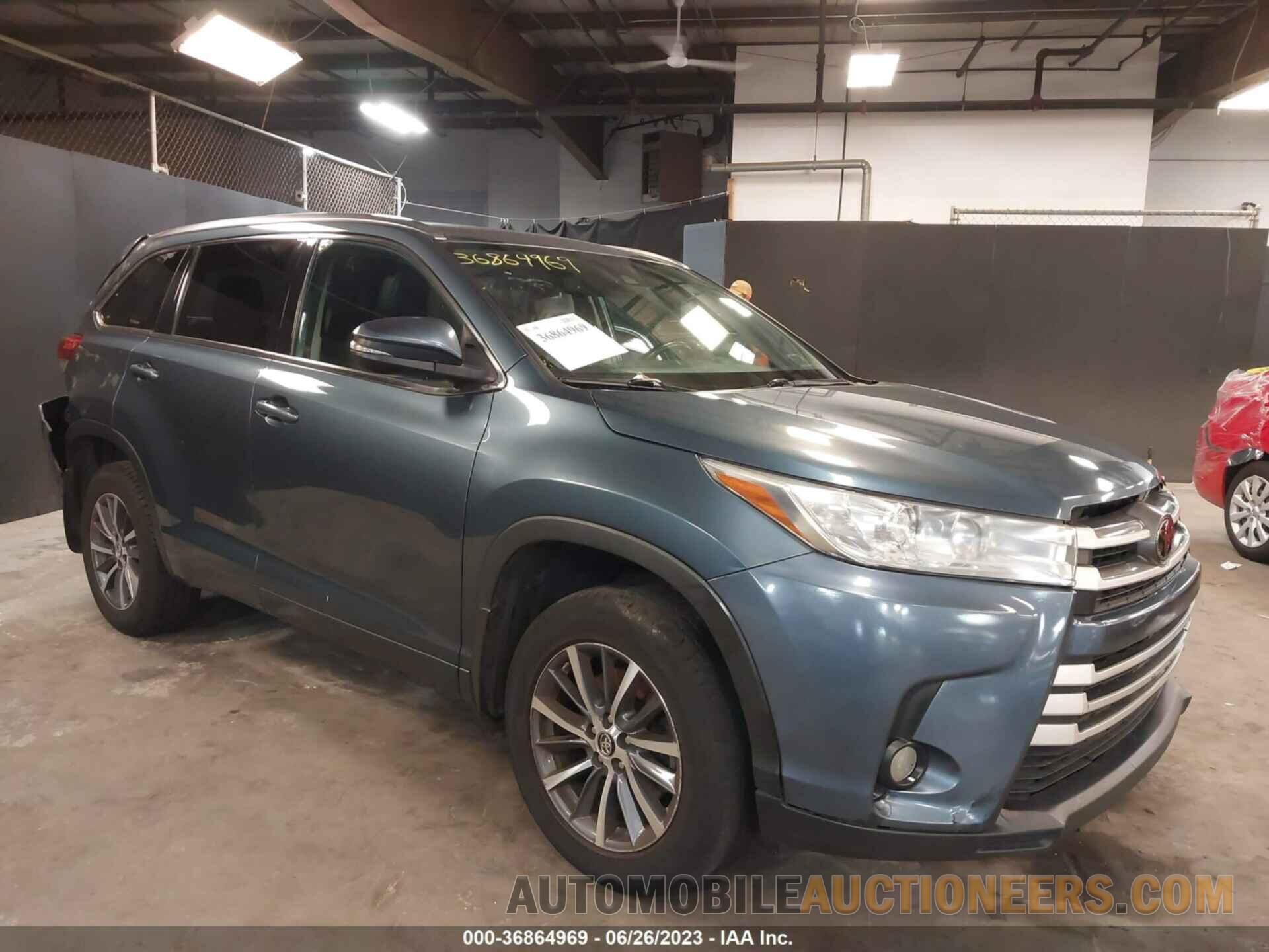 5TDJZRFH5JS830791 TOYOTA HIGHLANDER 2018