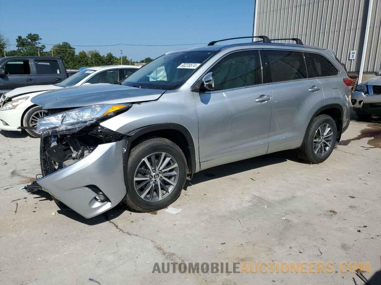 5TDJZRFH5JS850135 TOYOTA HIGHLANDER 2018