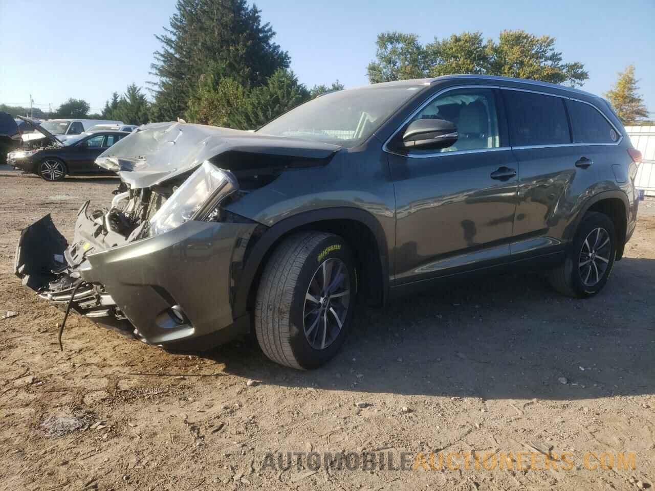 5TDJZRFH5JS858249 TOYOTA HIGHLANDER 2018