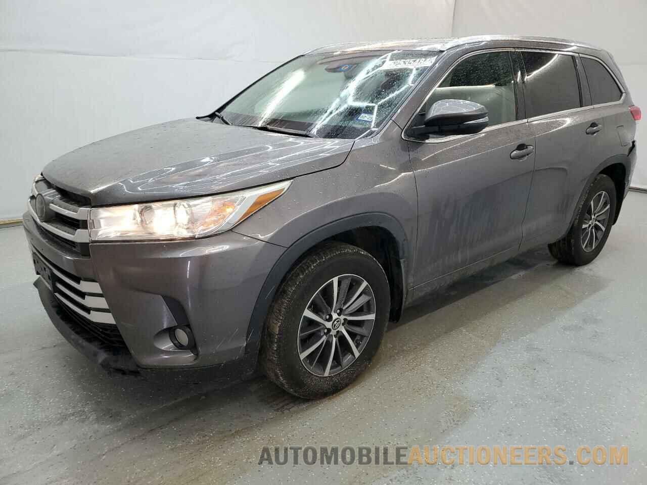 5TDJZRFH5JS873298 TOYOTA HIGHLANDER 2018