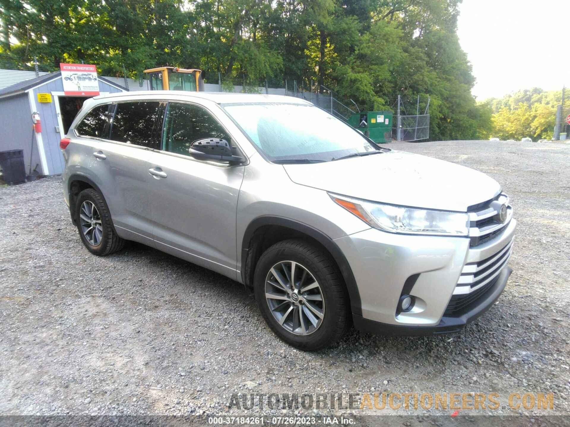 5TDJZRFH5JS907871 TOYOTA HIGHLANDER 2018