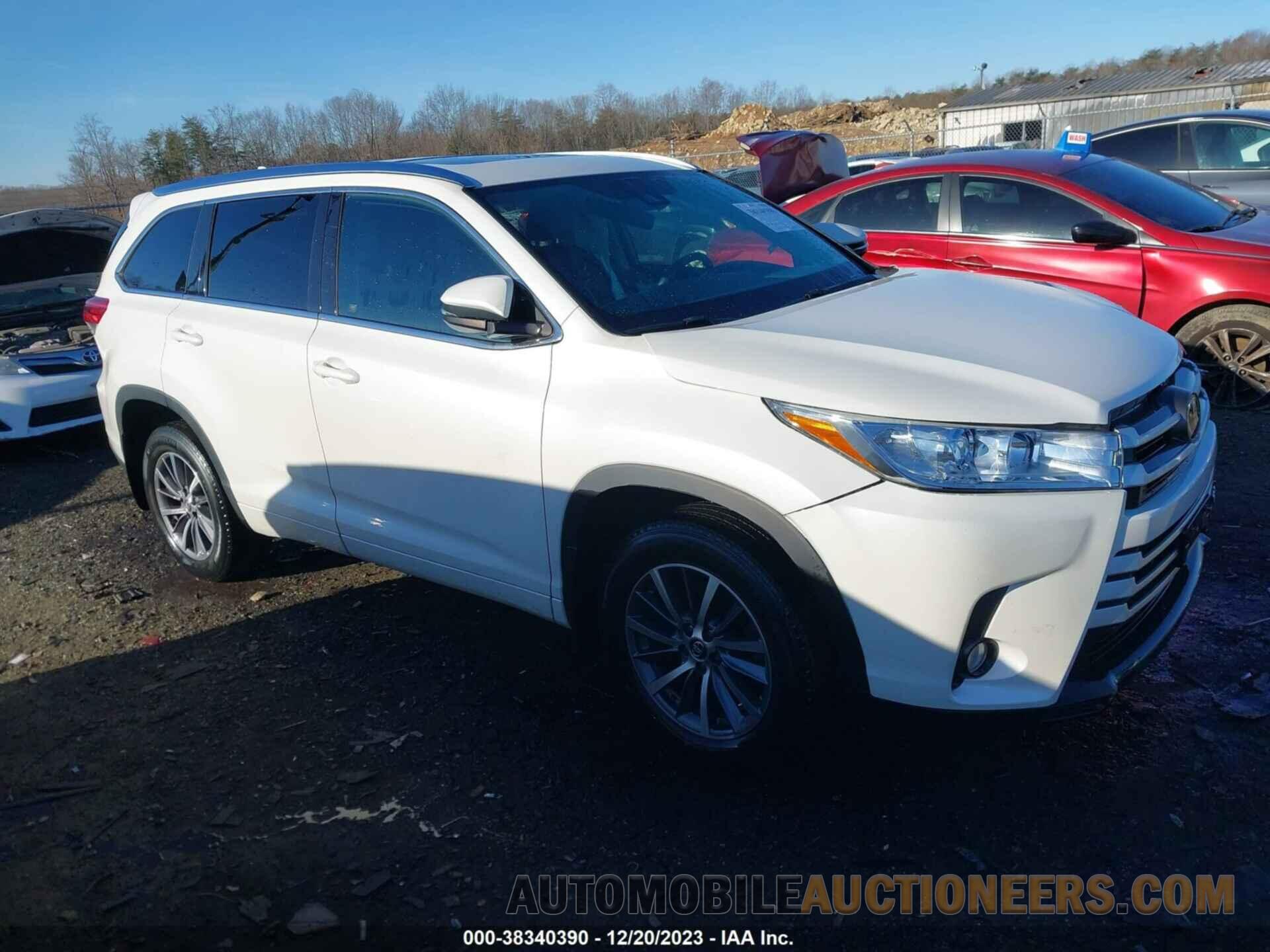 5TDJZRFH5JS912715 TOYOTA HIGHLANDER 2018