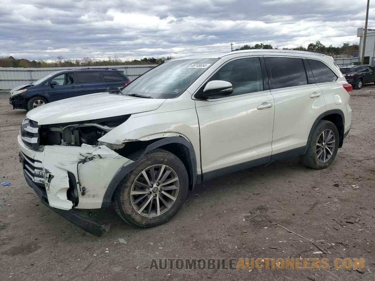 5TDJZRFH5KS584374 TOYOTA HIGHLANDER 2019