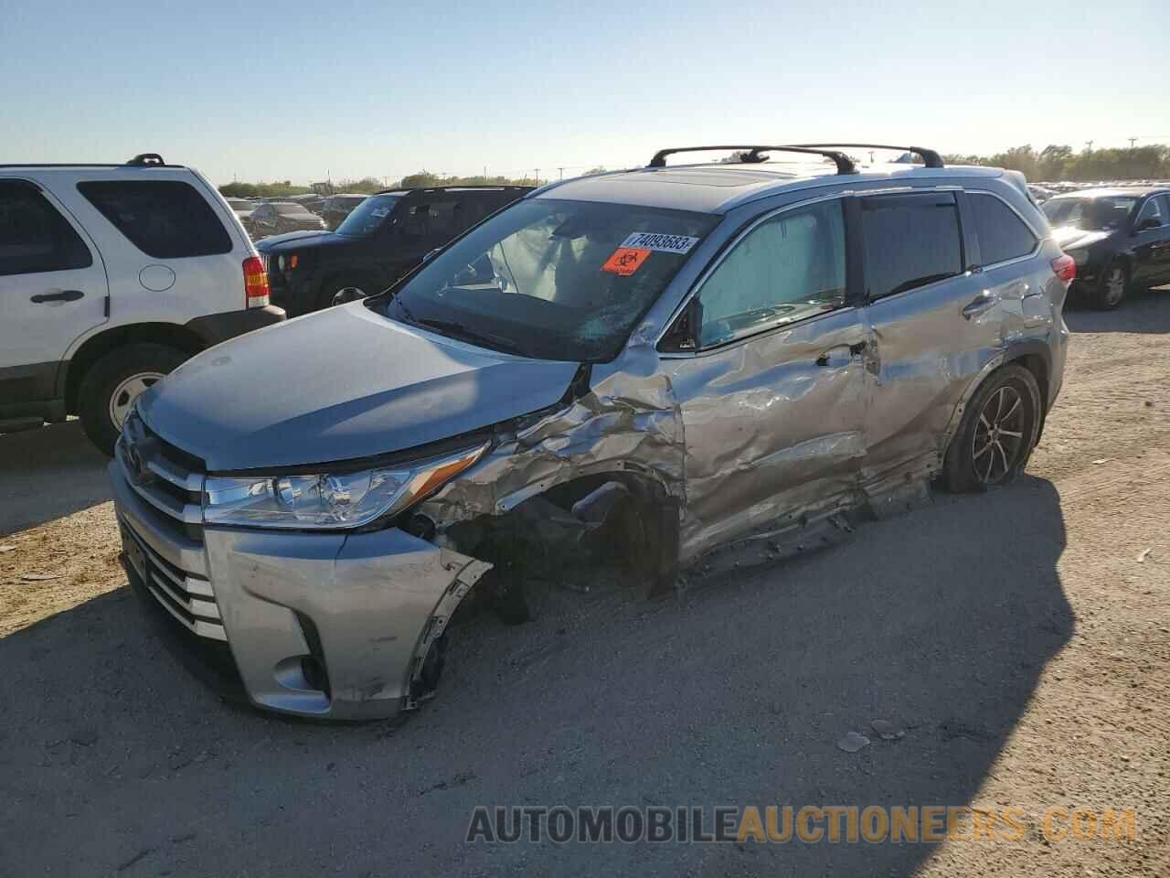 5TDJZRFH5KS586349 TOYOTA HIGHLANDER 2019