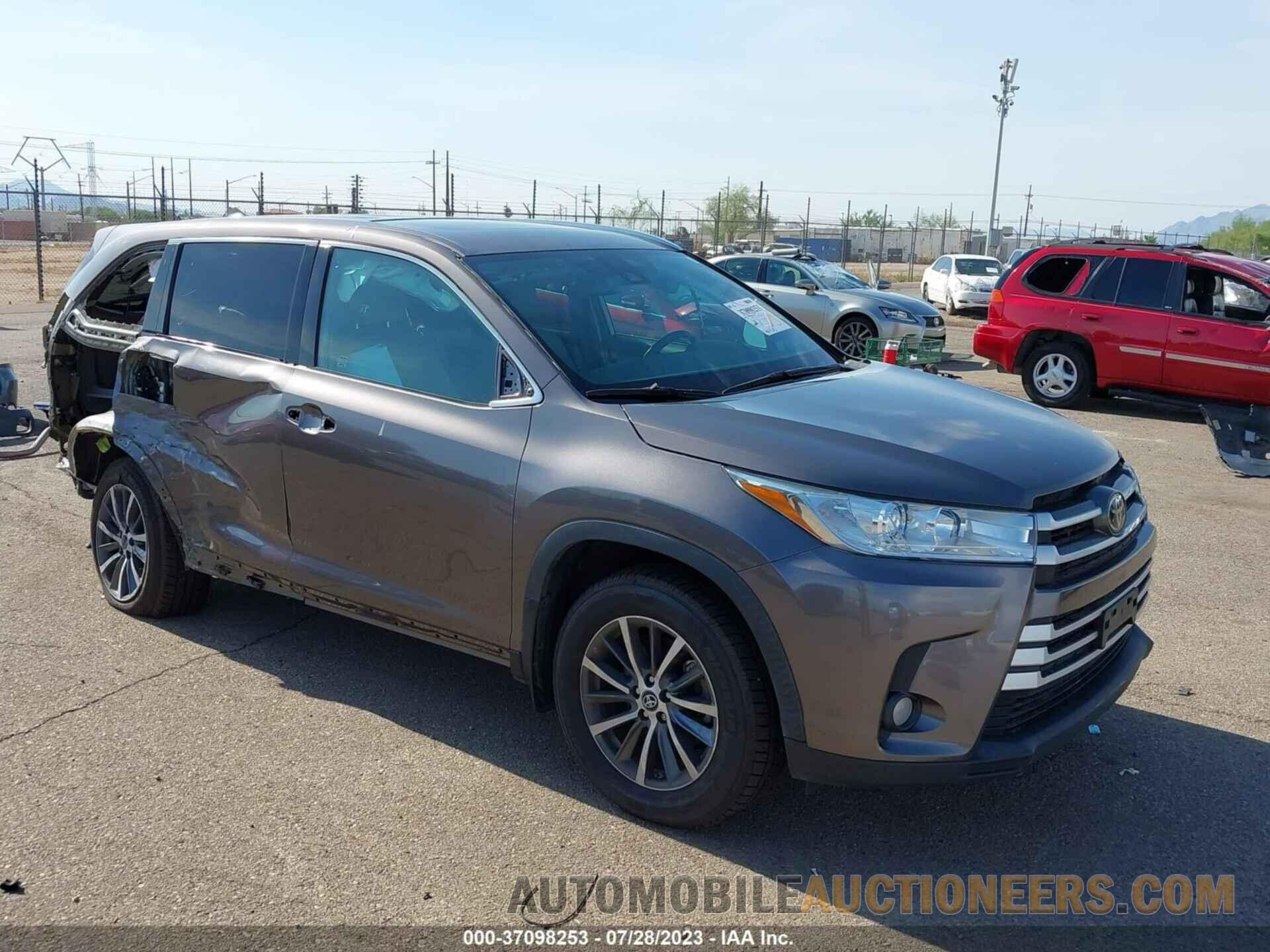 5TDJZRFH5KS591129 TOYOTA HIGHLANDER 2019