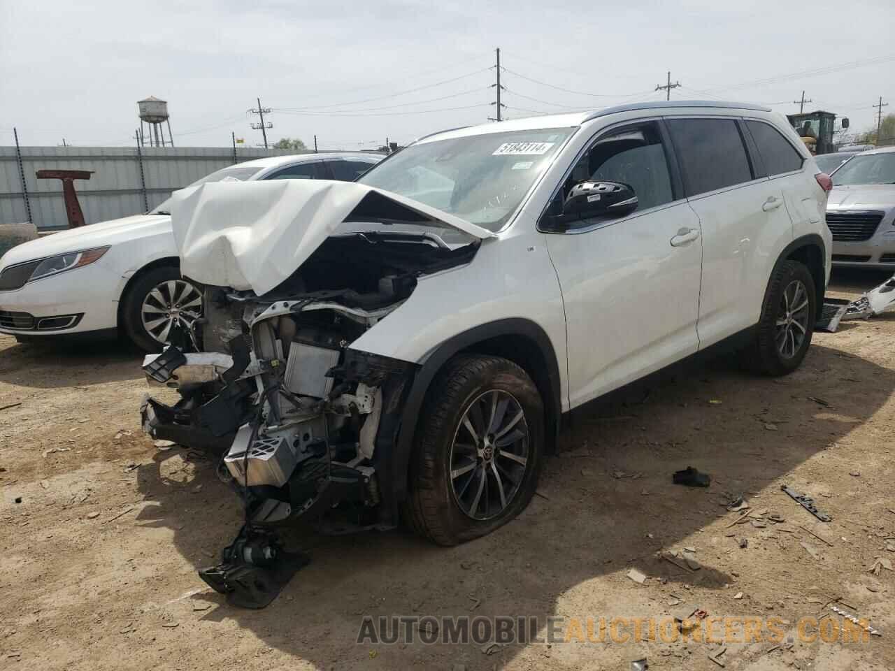 5TDJZRFH5KS628096 TOYOTA HIGHLANDER 2019