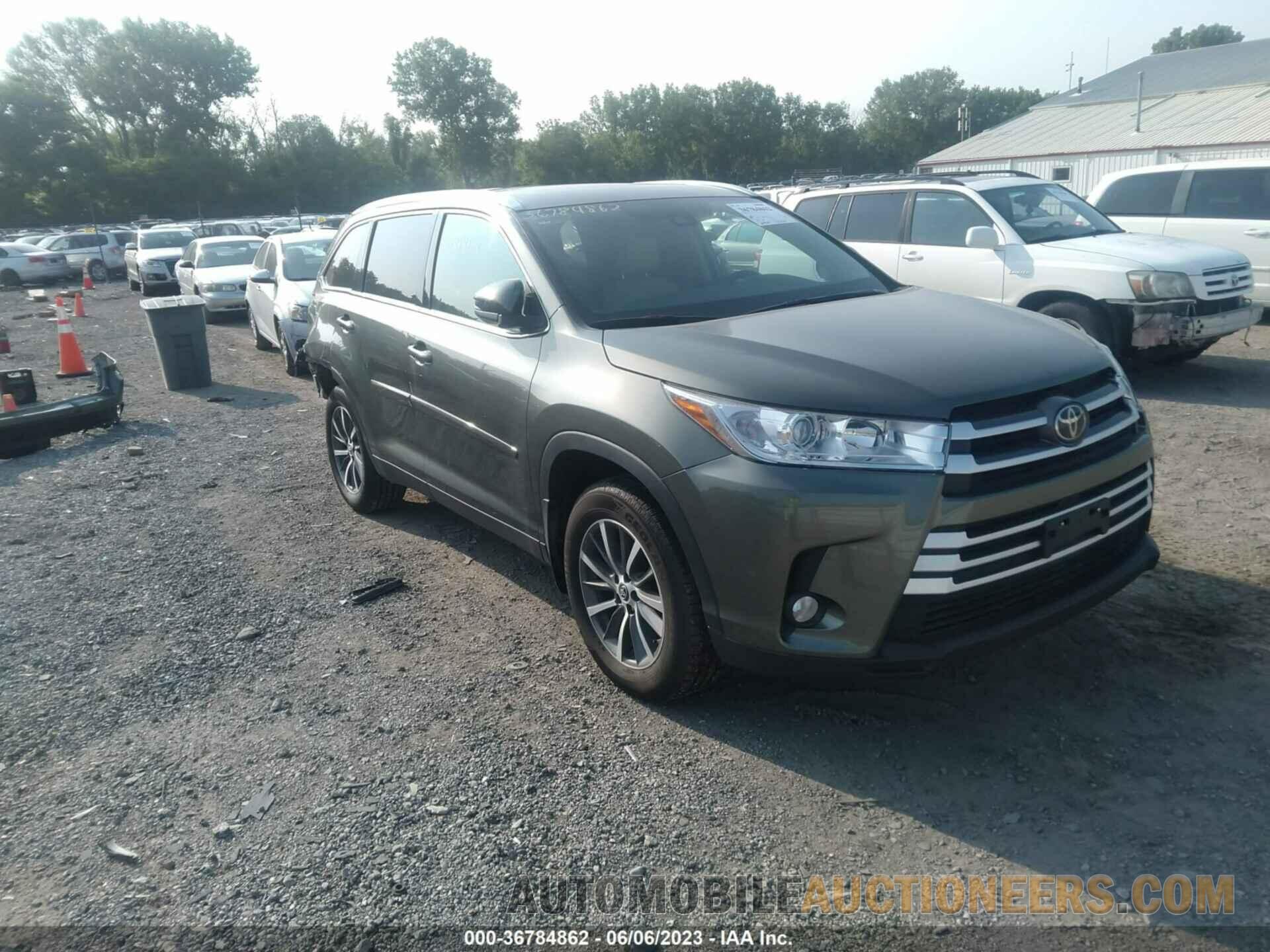 5TDJZRFH5KS964993 TOYOTA HIGHLANDER 2019