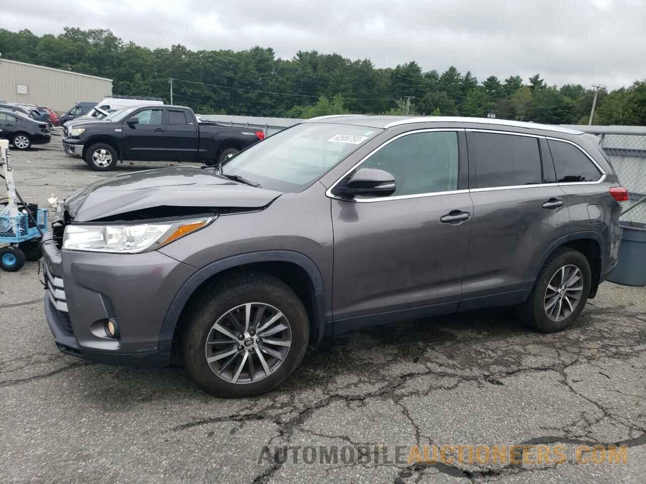 5TDJZRFH5KS999680 TOYOTA HIGHLANDER 2019