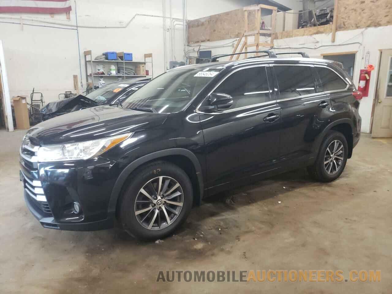 5TDJZRFH6HS361219 TOYOTA HIGHLANDER 2017