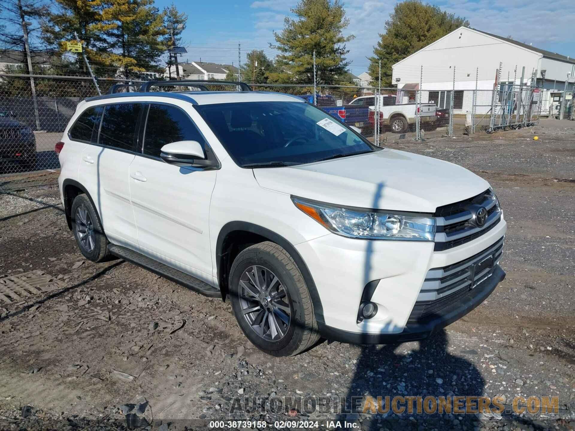 5TDJZRFH6HS404523 TOYOTA HIGHLANDER 2017