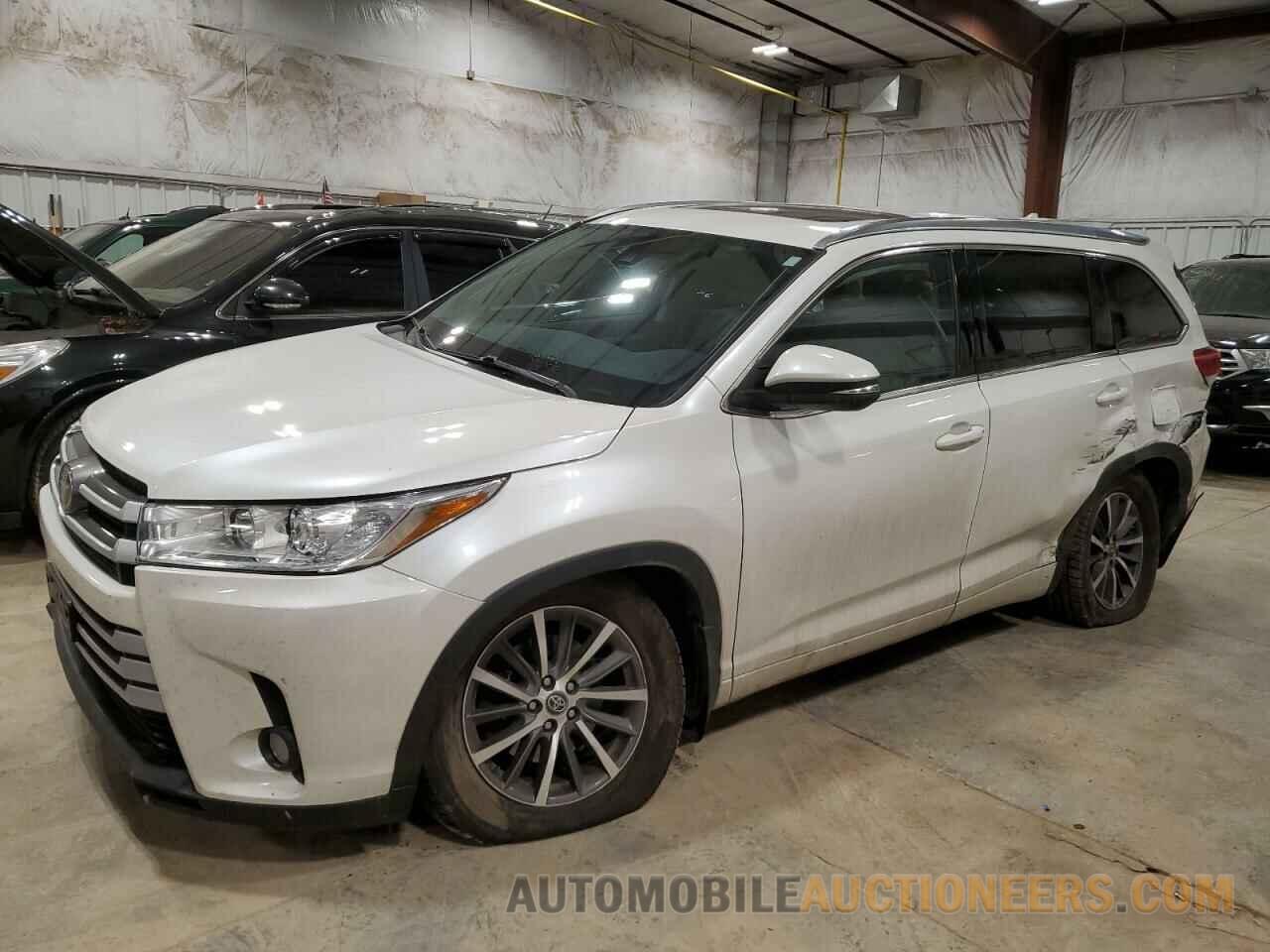 5TDJZRFH6HS431723 TOYOTA HIGHLANDER 2017