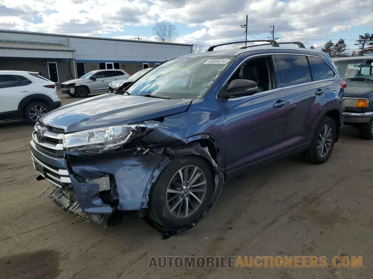 5TDJZRFH6HS434766 TOYOTA HIGHLANDER 2017