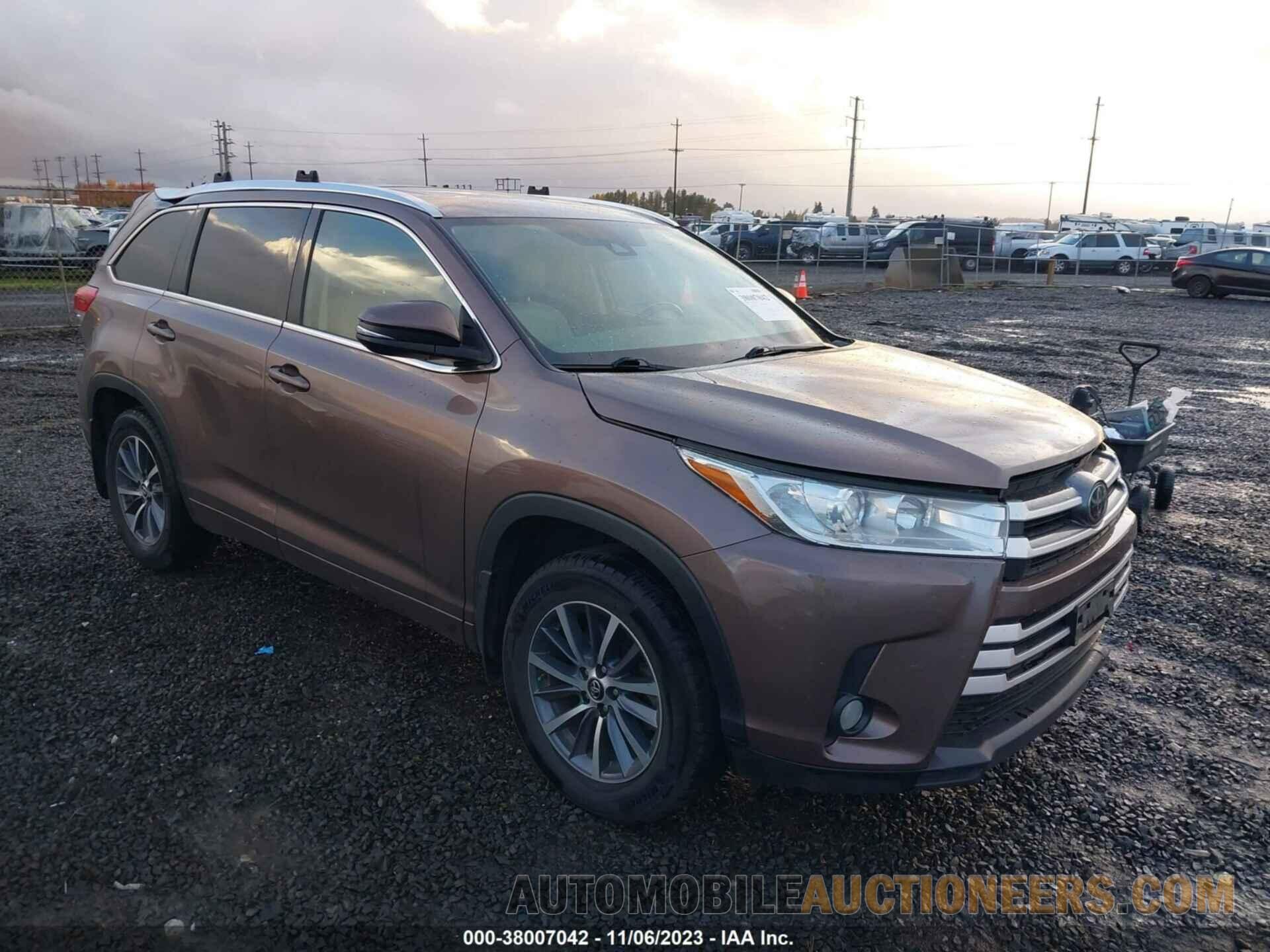 5TDJZRFH6HS438591 TOYOTA HIGHLANDER 2017