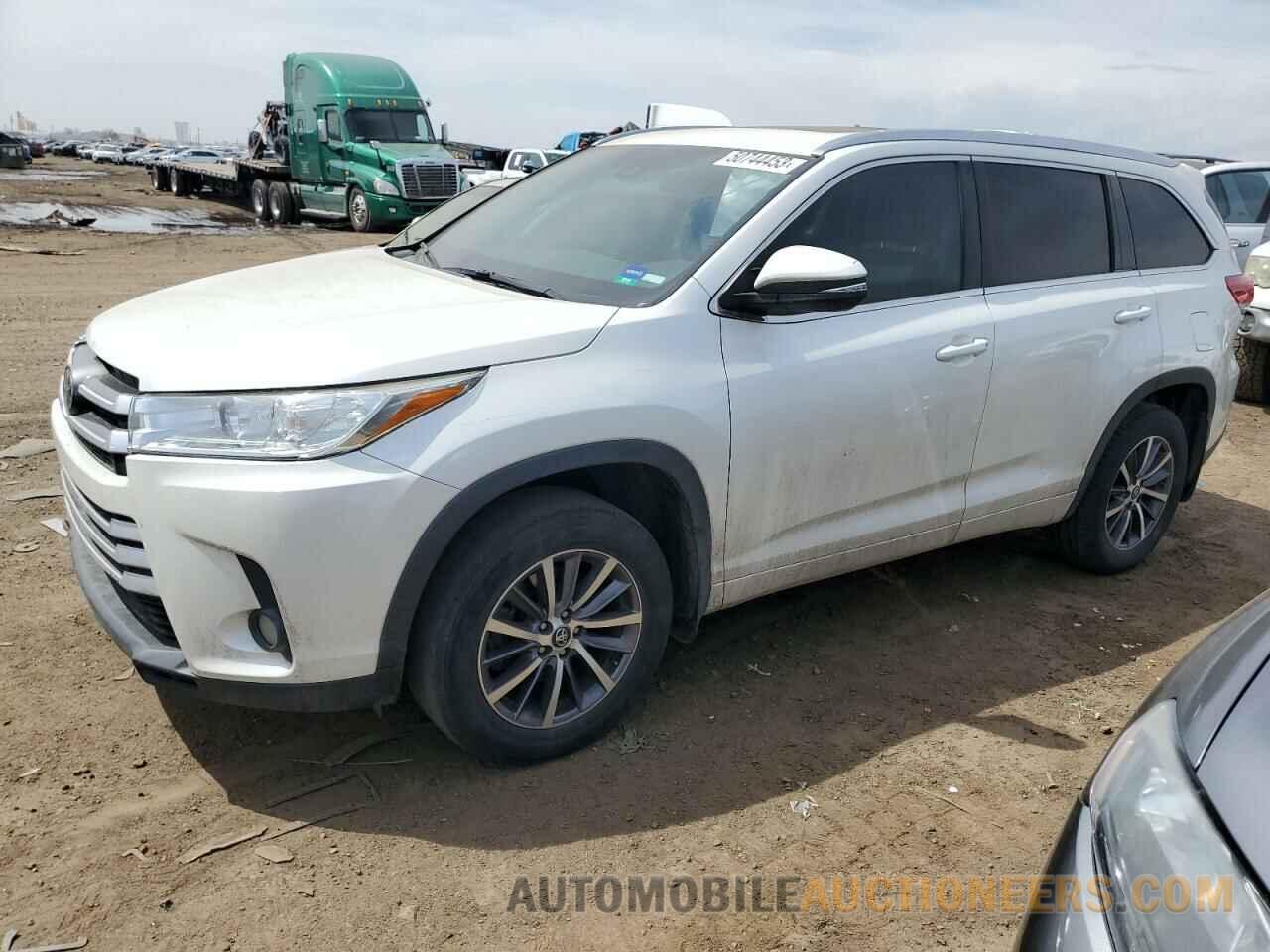 5TDJZRFH6HS467900 TOYOTA HIGHLANDER 2017