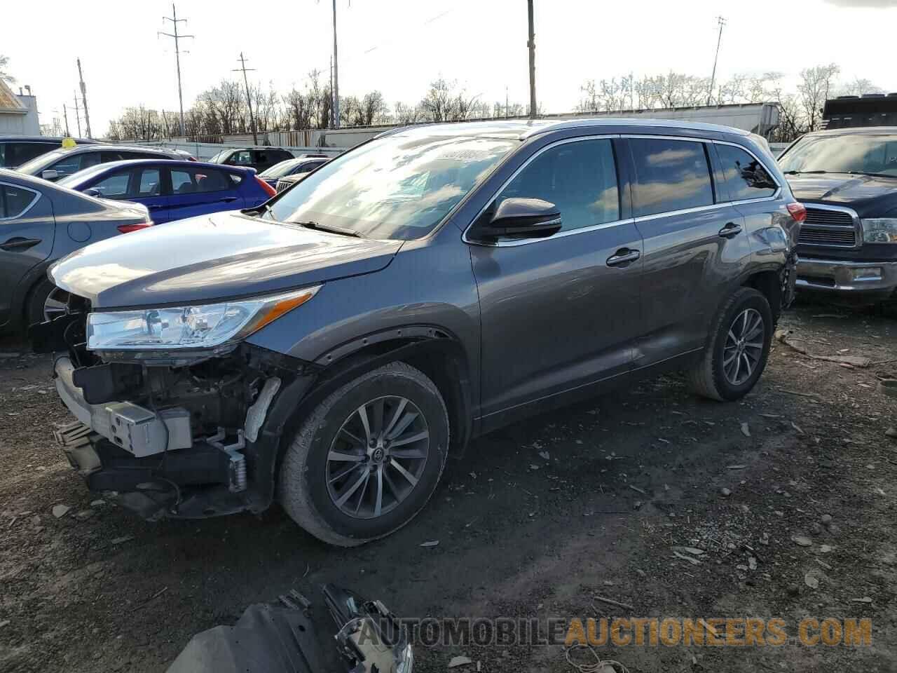 5TDJZRFH6HS471221 TOYOTA HIGHLANDER 2017