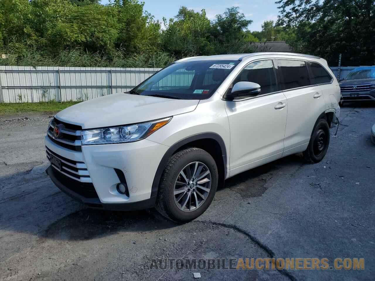 5TDJZRFH6HS511958 TOYOTA HIGHLANDER 2017