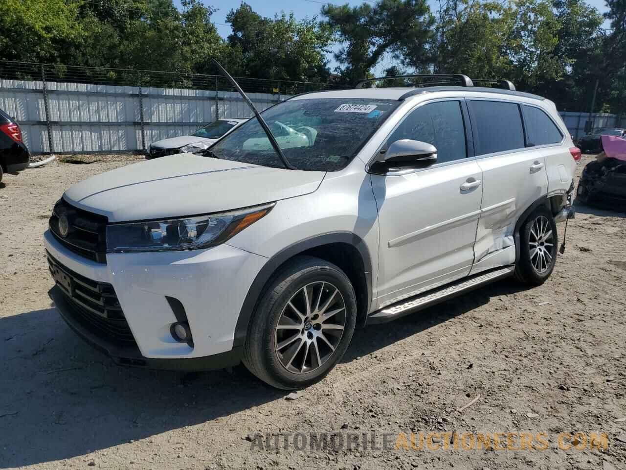 5TDJZRFH6HS513872 TOYOTA HIGHLANDER 2017