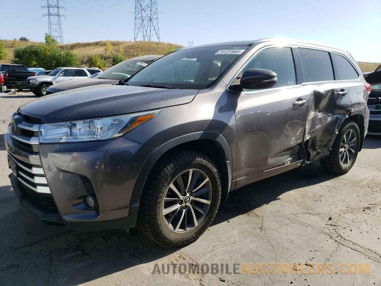 5TDJZRFH6JS525641 TOYOTA HIGHLANDER 2018