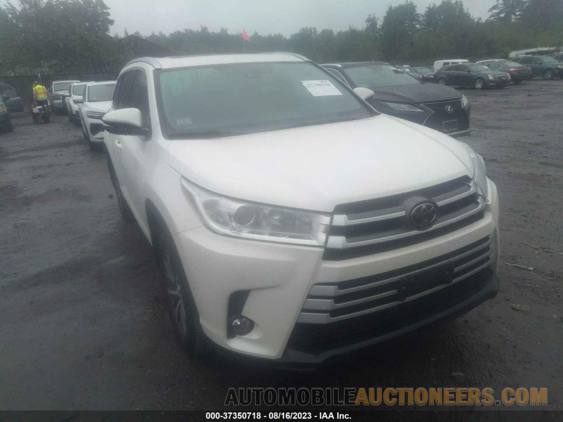 5TDJZRFH6JS527874 TOYOTA HIGHLANDER 2018