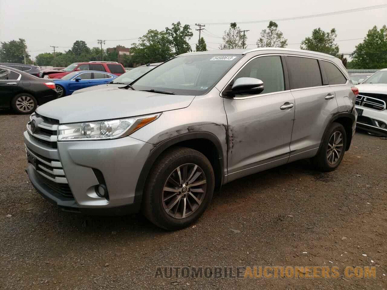 5TDJZRFH6JS531469 TOYOTA HIGHLANDER 2018