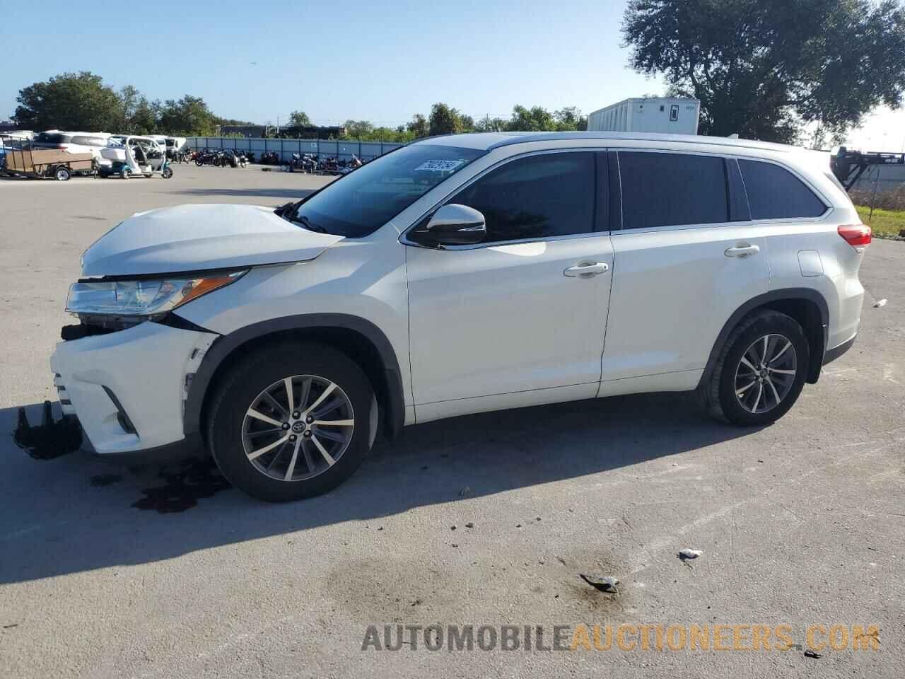 5TDJZRFH6JS545503 TOYOTA HIGHLANDER 2018