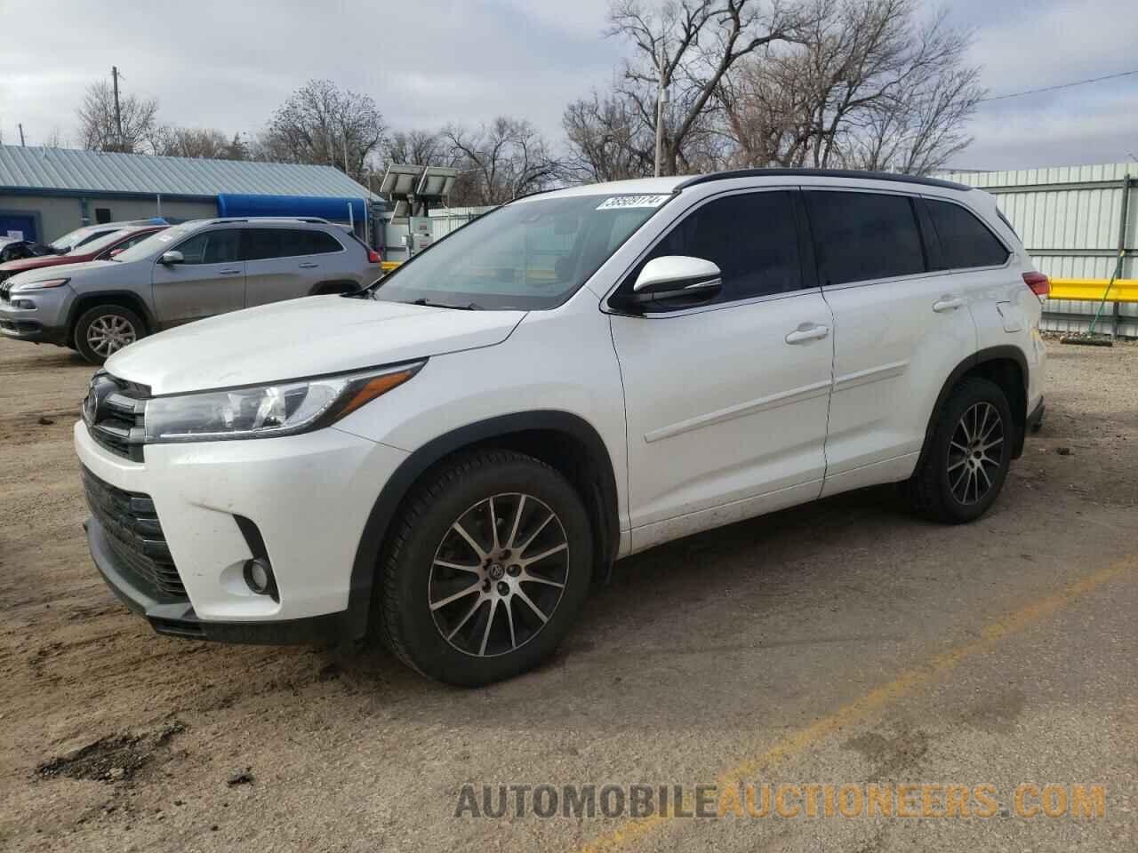 5TDJZRFH6JS548238 TOYOTA HIGHLANDER 2018