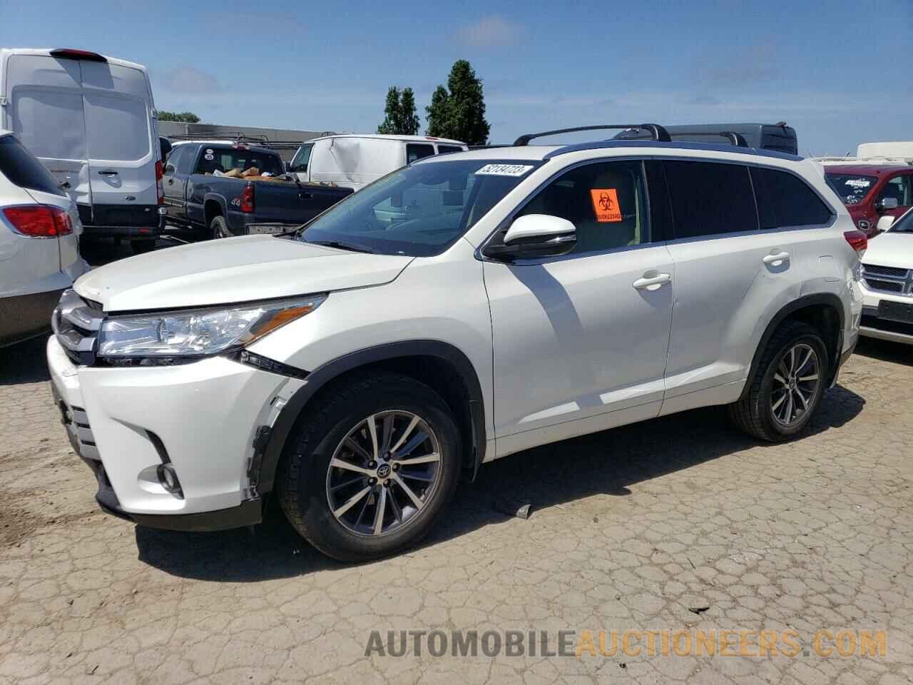 5TDJZRFH6JS552578 TOYOTA HIGHLANDER 2018