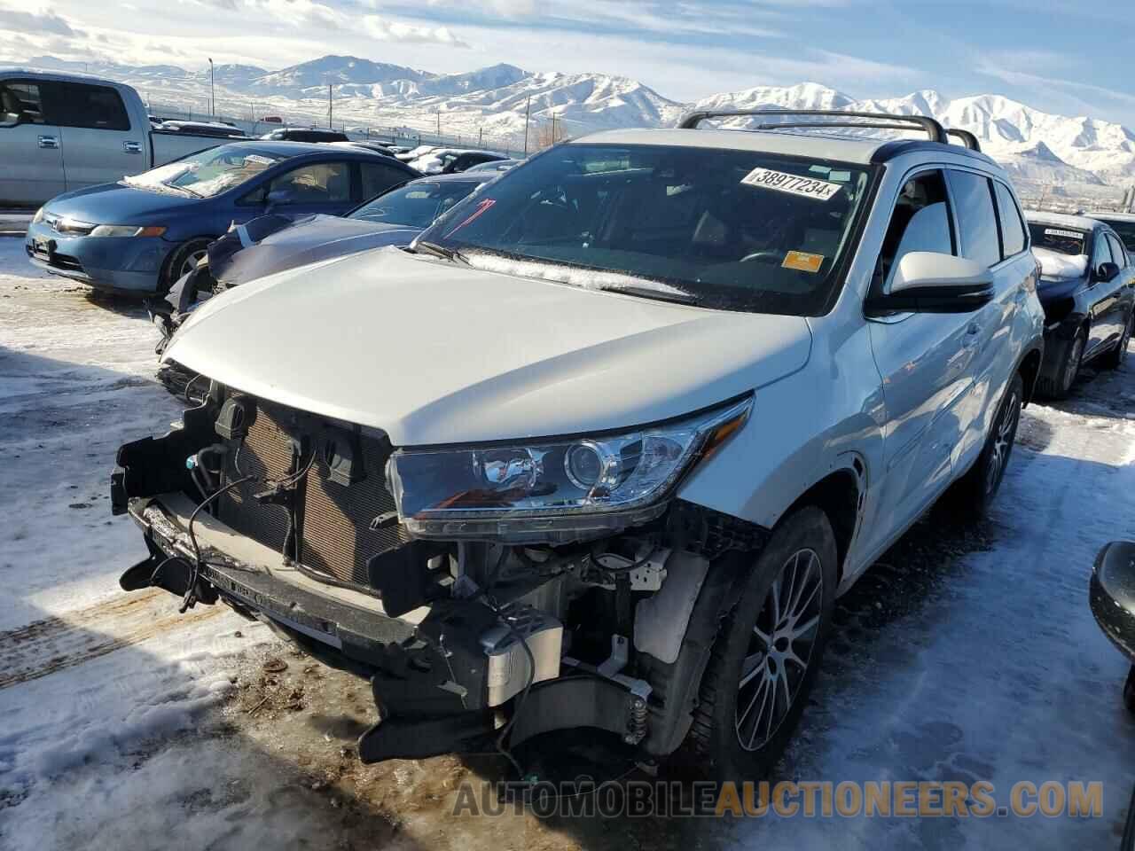 5TDJZRFH6JS552855 TOYOTA HIGHLANDER 2018