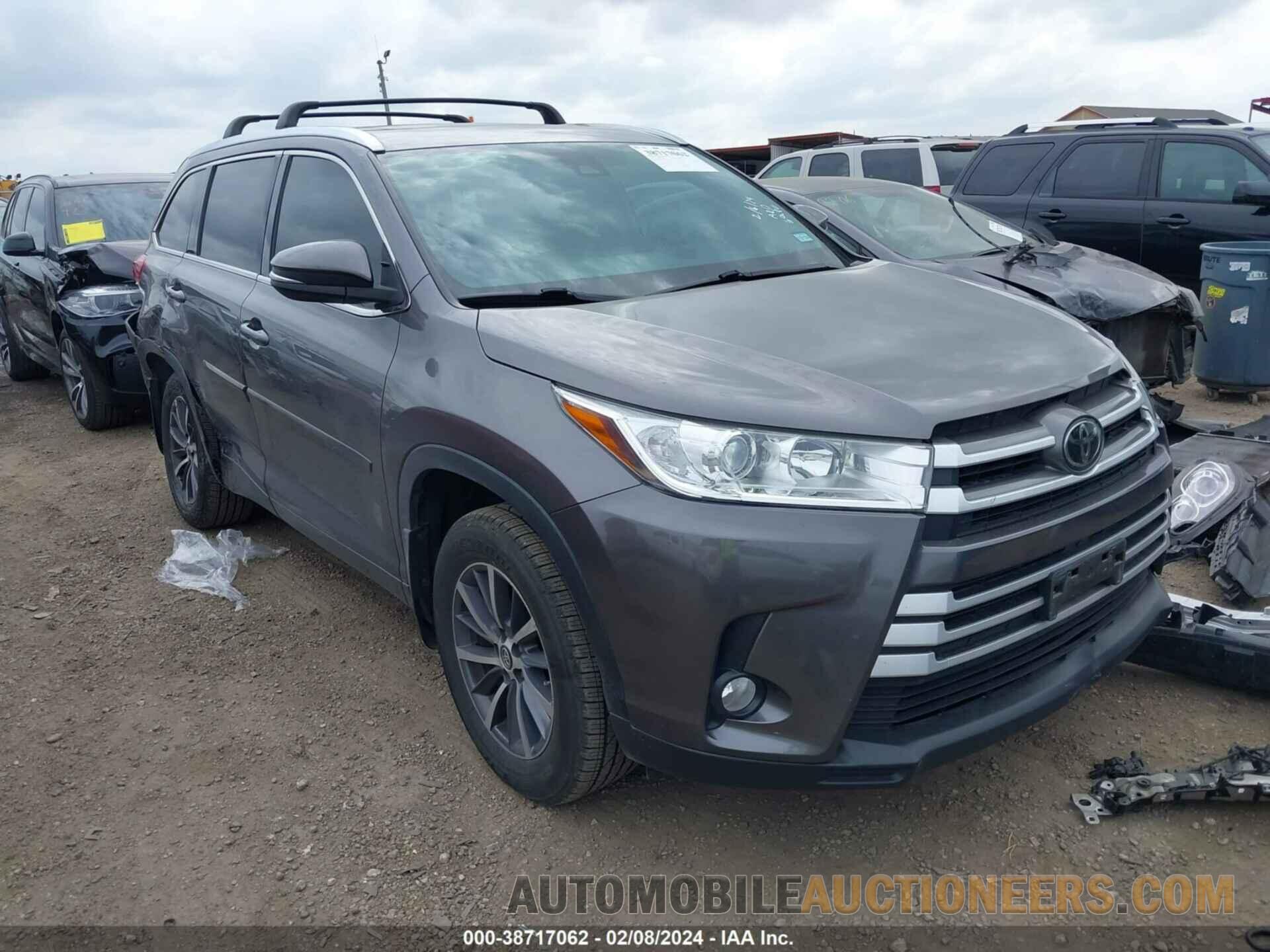 5TDJZRFH6JS805477 TOYOTA HIGHLANDER 2018