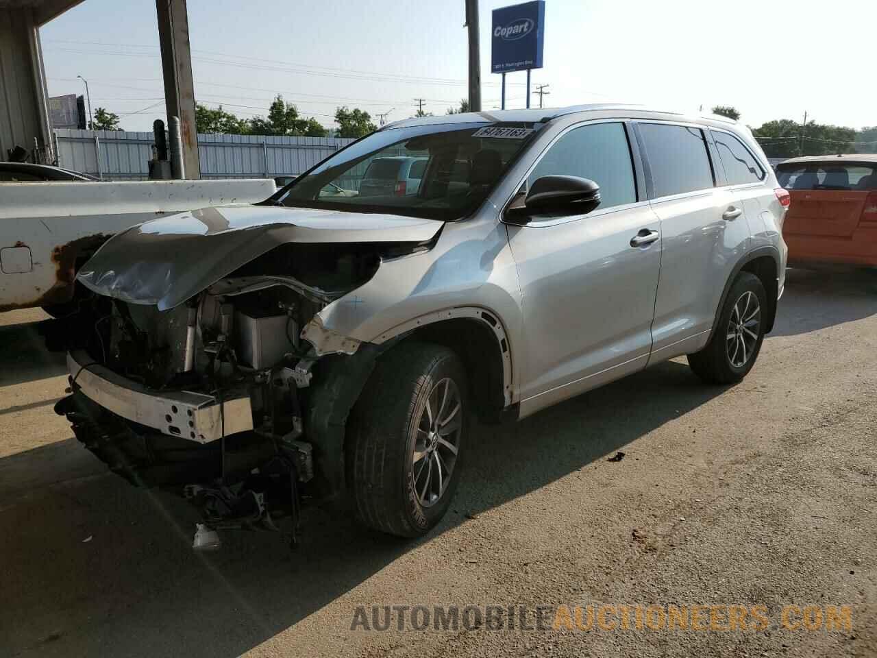 5TDJZRFH6JS823493 TOYOTA HIGHLANDER 2018