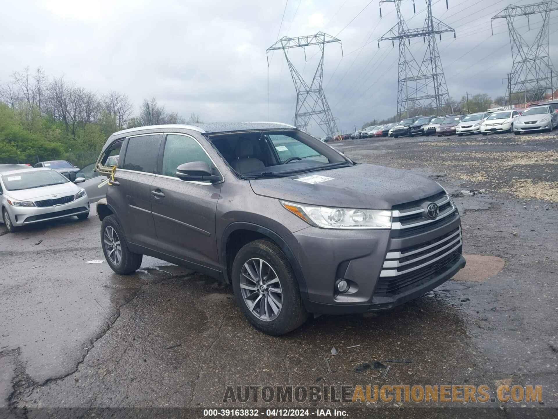 5TDJZRFH6KS577174 TOYOTA HIGHLANDER 2019