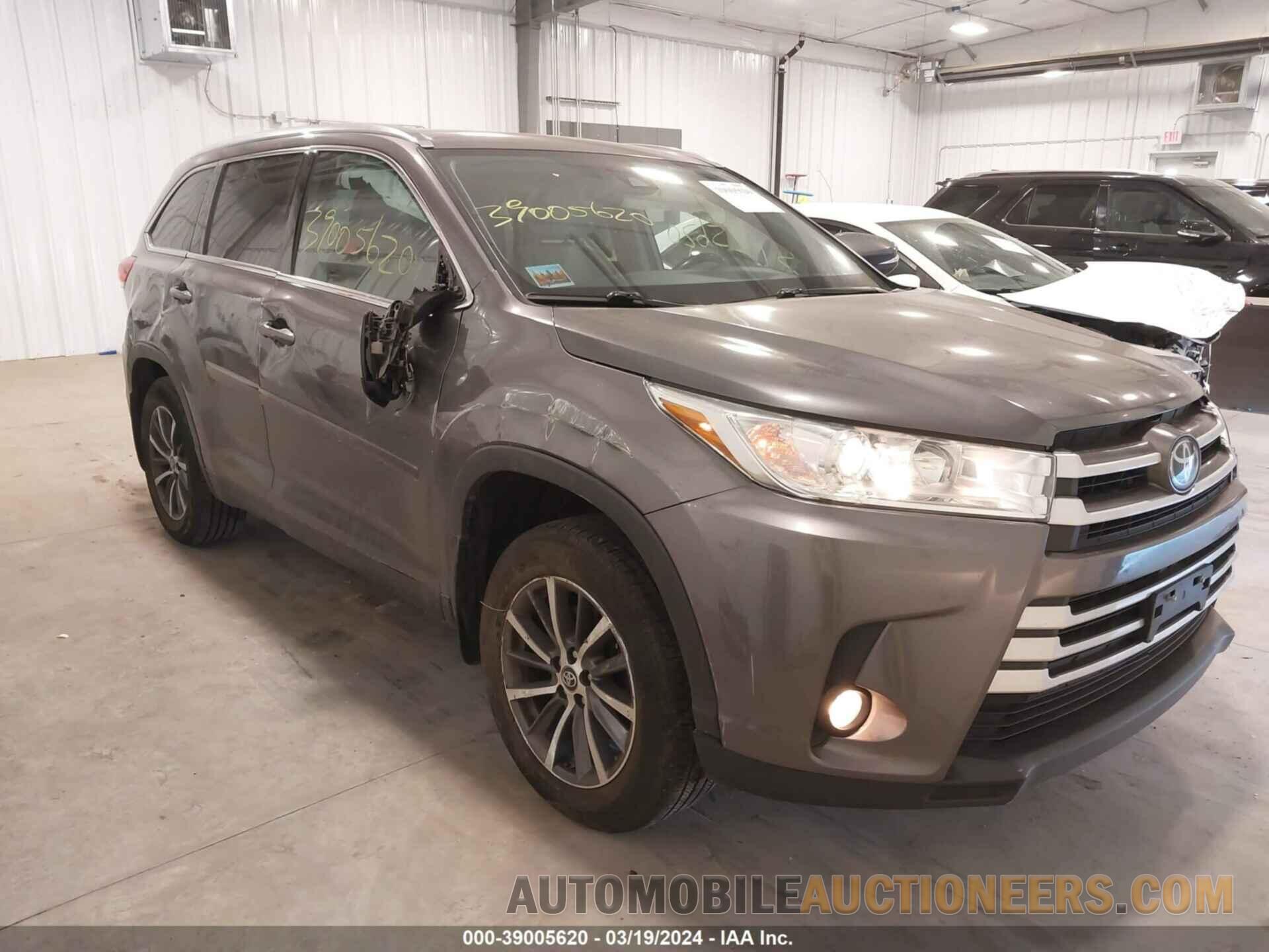 5TDJZRFH6KS593875 TOYOTA HIGHLANDER 2019