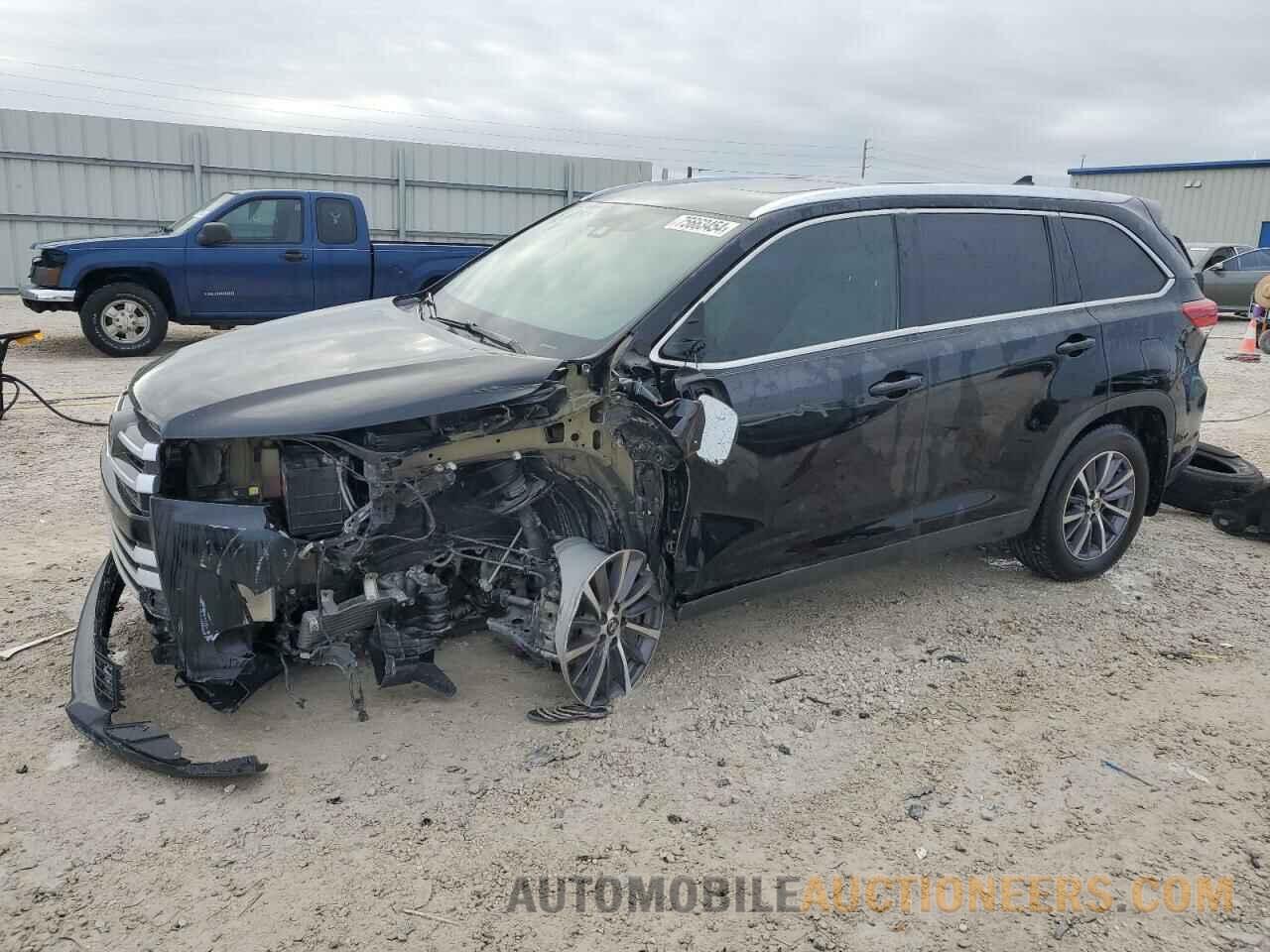 5TDJZRFH6KS600792 TOYOTA HIGHLANDER 2019