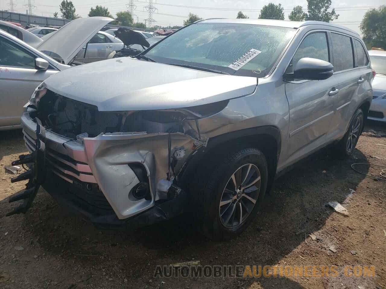 5TDJZRFH6KS617057 TOYOTA HIGHLANDER 2019