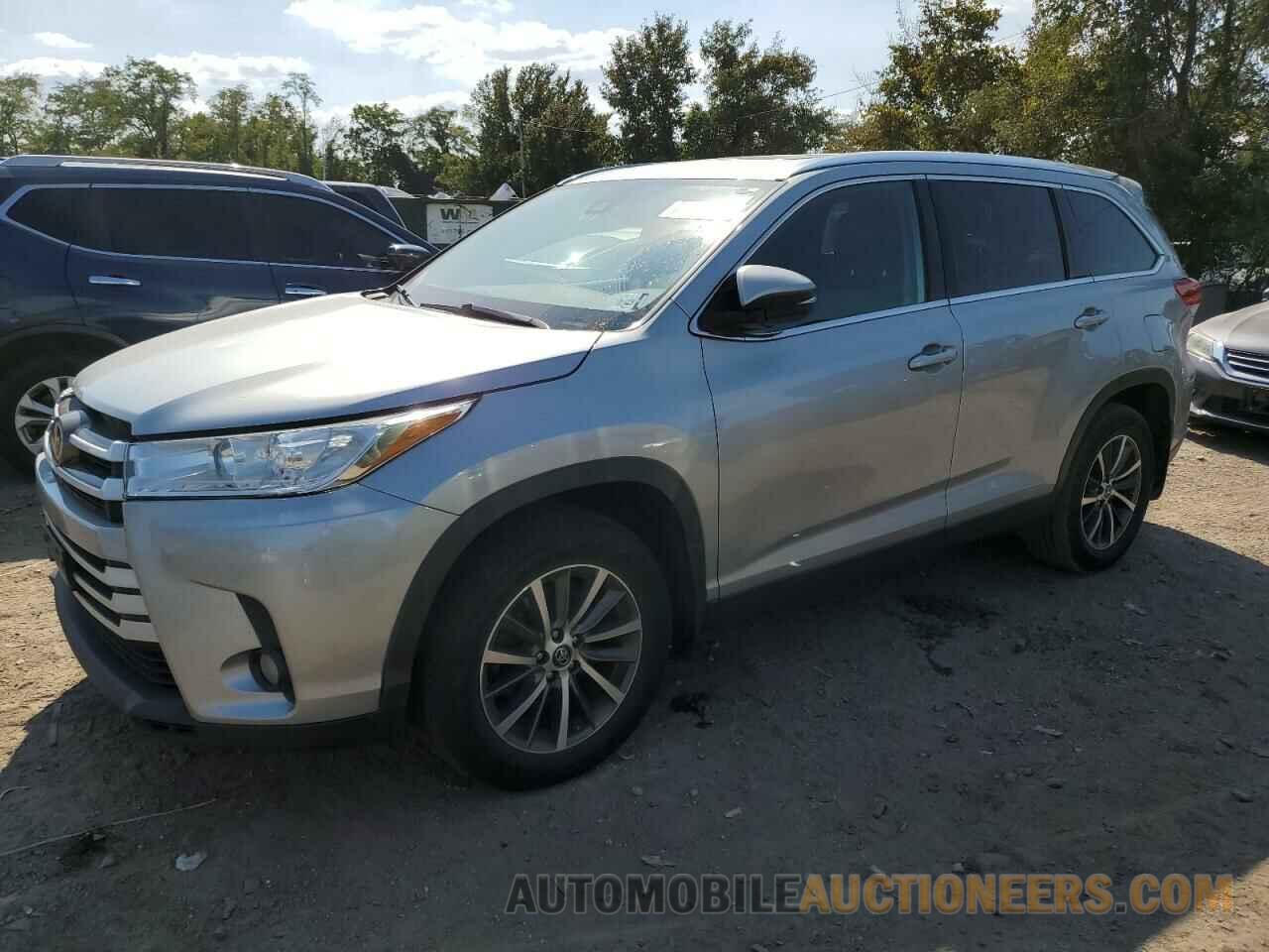 5TDJZRFH6KS619214 TOYOTA HIGHLANDER 2019