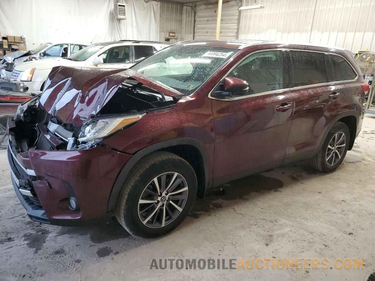 5TDJZRFH6KS711844 TOYOTA HIGHLANDER 2019