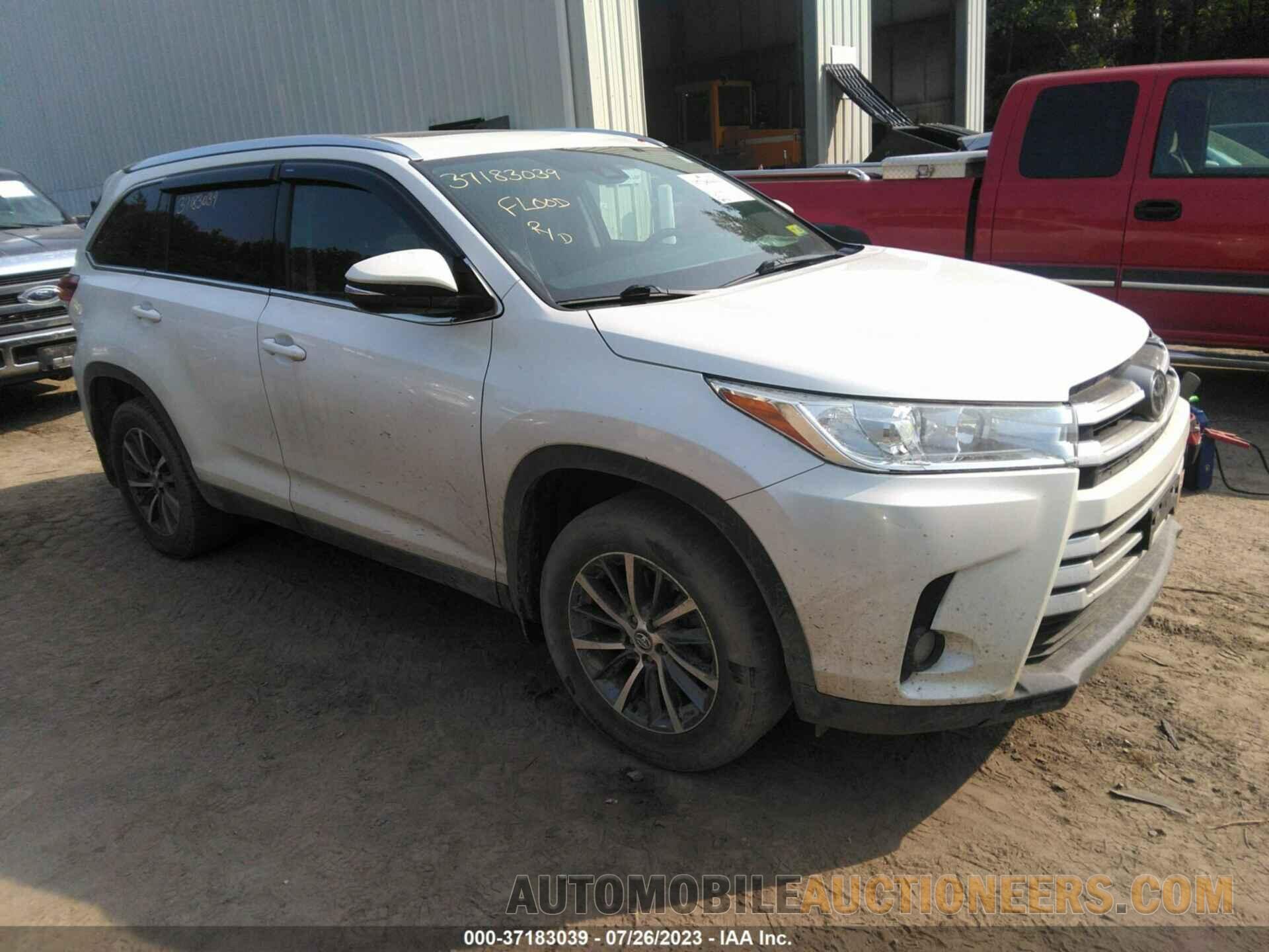 5TDJZRFH6KS716753 TOYOTA HIGHLANDER 2019