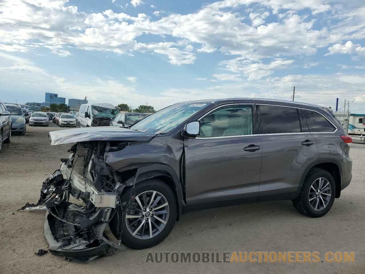 5TDJZRFH6KS936619 TOYOTA HIGHLANDER 2019