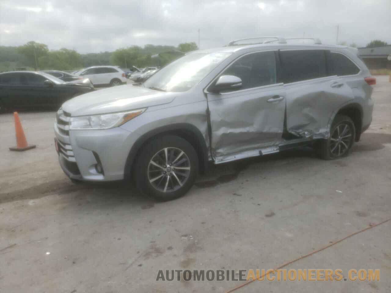 5TDJZRFH6KS948897 TOYOTA HIGHLANDER 2019