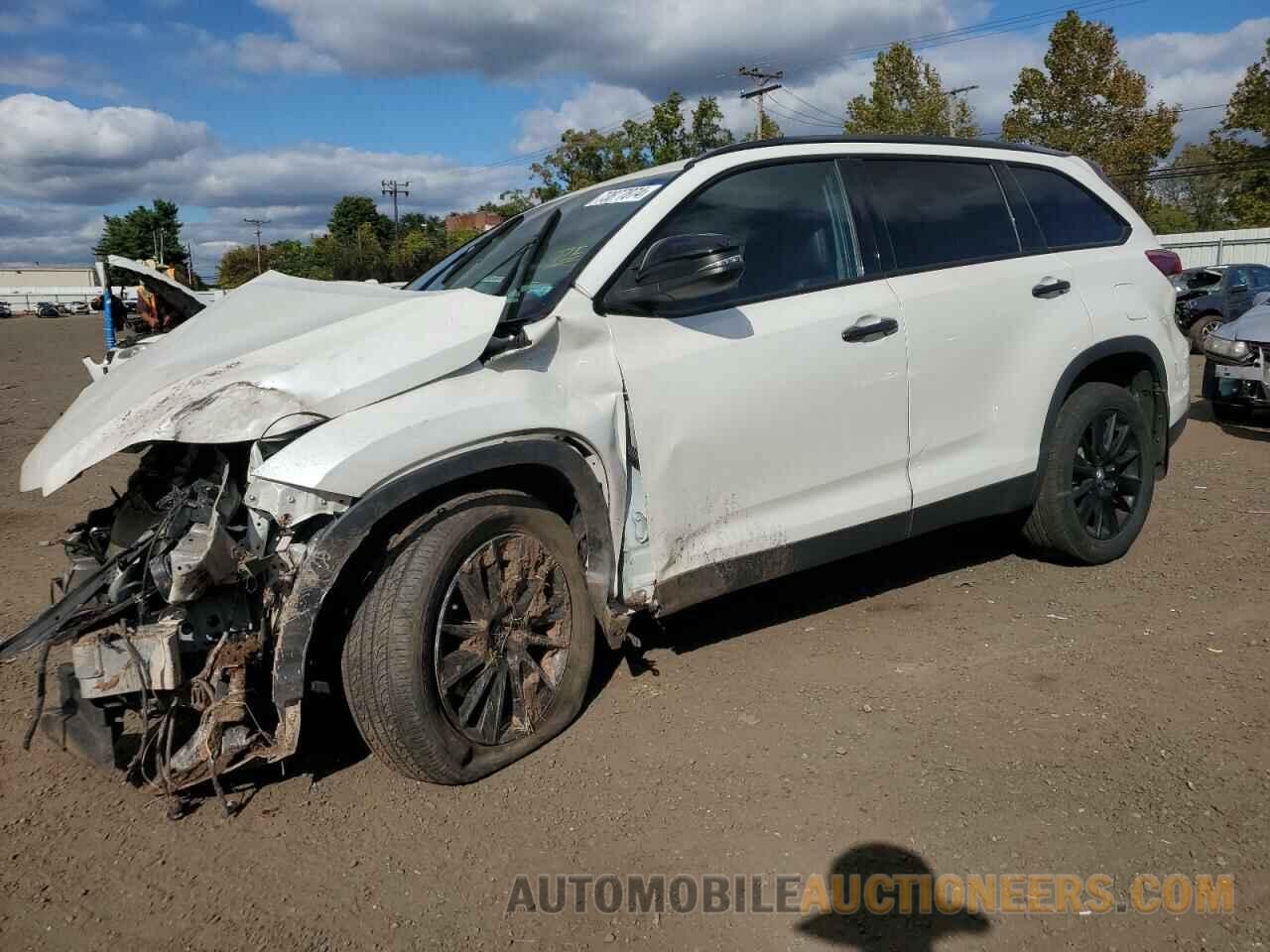 5TDJZRFH6KS976019 TOYOTA HIGHLANDER 2019