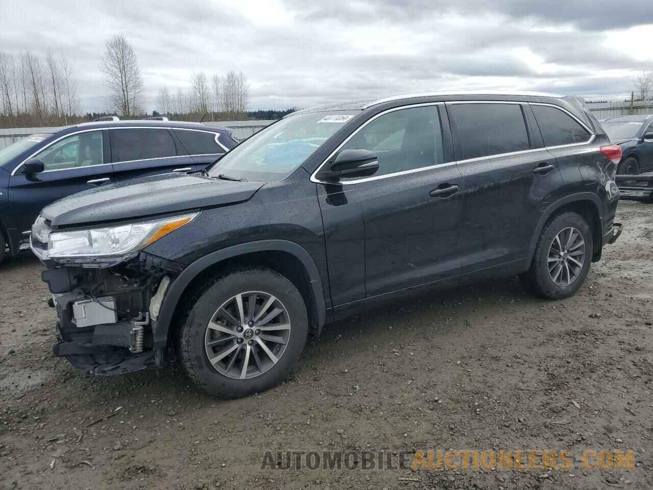 5TDJZRFH7HS404093 TOYOTA HIGHLANDER 2017