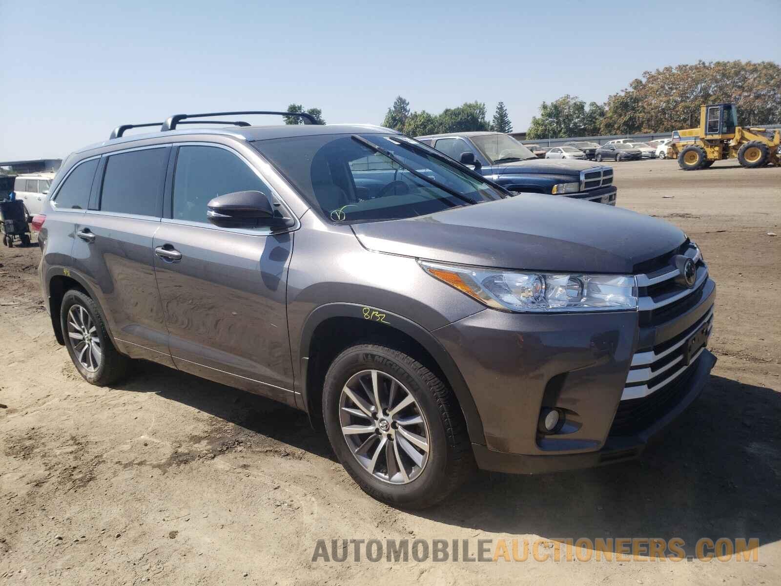 5TDJZRFH7HS430421 TOYOTA HIGHLANDER 2017