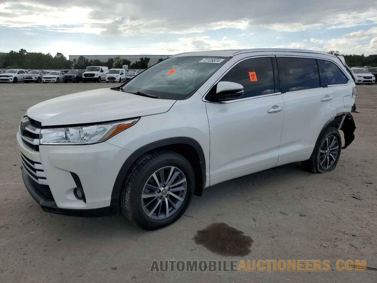 5TDJZRFH7HS455643 TOYOTA HIGHLANDER 2017